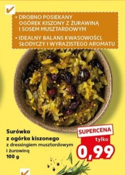 surówka z ogórka kiszonego z dressingiem musztardowym i żurawiną