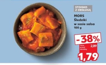 śledziki w sosie salsa