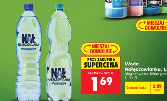 woda mineralna delikatnie gazowana lub niegazowana