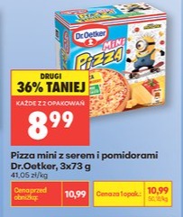 pizza mini z serem i pomidorami